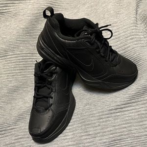 Nike Air Monarch IV shoes